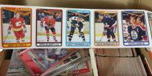 LARGE ASSORTMENT OF NHL CARDS