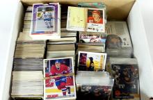 LARGE ASSORTMENT OF NHL CARDS