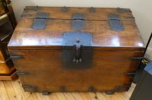 CHINESE ROSEWOOD STORAGE TRUNK