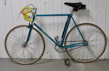 TRACK BICYCLE