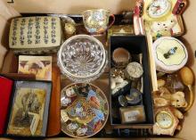 TRAY/ COLLECTIBLES