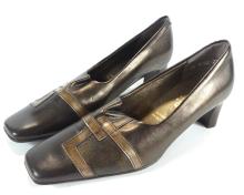 VINTAGE WOMEN'S SHOES