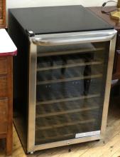 FRIGIDAIRE WINE FRIDGE