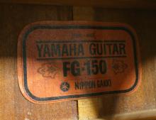 YAMAHA ACOUSTIC GUITAR WITH CASE