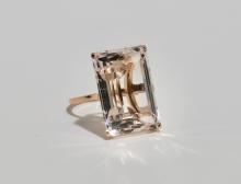 MAGNIFICENT MORGANITE RING