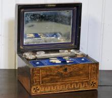 VICTORIAN TRAVEL SET