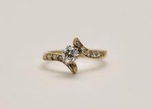18KT GOLD DIAMOND RING