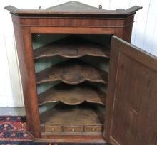 CORNER CABINET