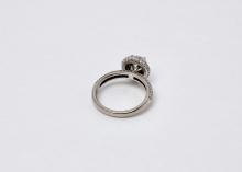18KT DIAMOND RING