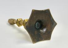 17TH CENTURY BRASS CANDLESTICK