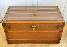 ANTIQUE FRENCH TRAVEL TRUNK