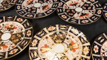 TEN DERBY "IMARI" APPETIZER PLATES