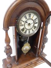 ANTIQUE MANTEL CLOCK