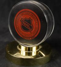AUTOGRAPHED DETROIT RED WINGS PUCK