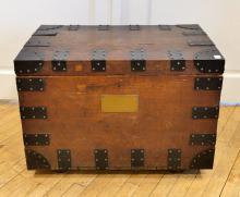 GARRARD & CO. ANTIQUE TRUNK