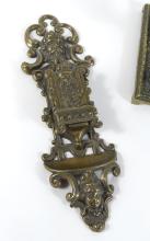STANDISH & MATCH HOLDER