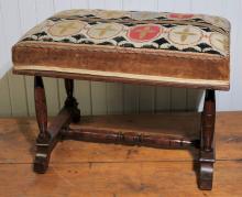 VICTORIAN STOOL