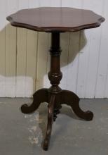 CHERRY SIDE TABLE