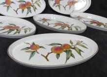 SIX OVAL "EVESHAM" PLATES