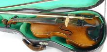 VINTAGE VIOLIN & CASE