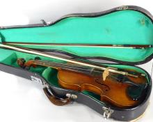 VINTAGE VIOLIN & CASE