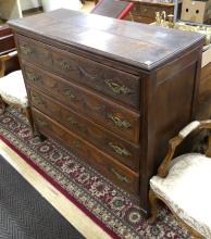 18TH CENTURY FRENCH DRESSER