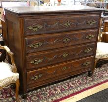 18TH CENTURY FRENCH DRESSER