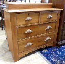 VICTORIAN CHEST OF DRAWERS