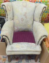 ANTIQUE CHILD'S CHAIR