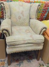 ANTIQUE CHILD'S CHAIR