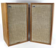 PAIR VINTAGE SANSUI SPEAKERS