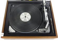 DUAL TURNTABLE