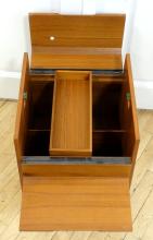 TEAK RECORD/MAGAZINE STAND