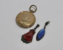 LOCKET AND PENDANTS