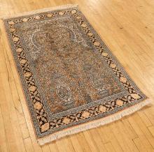 INDIAN SILK RUG