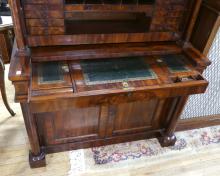 EXCEPTIONAL VICTORIAN WRITING DESK