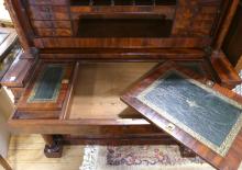 EXCEPTIONAL VICTORIAN WRITING DESK