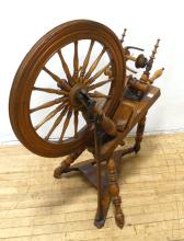 ANTIQUE SPINNING WHEEL