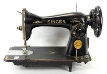 SINGER SEWING MACHINE