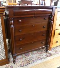 MAHOGANY CHEST OF DRAWERS