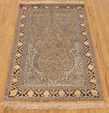 INDIAN SILK RUG