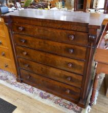 19TH CENTURY CHEST OF DRAWERS