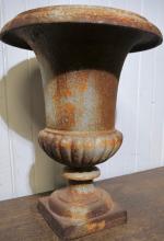 CAST IRON URN