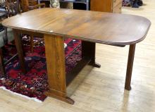 ARTS AND CRAFTS OAK GATE-LEG TABLE