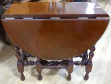 GATE-LEG TEA TABLE