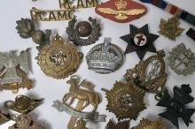 MILITARY BADGES