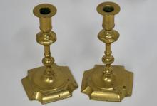 18TH CENTURY BRASS CANDLESTICKS