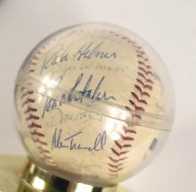 AUTOGRAPHED DETROIT TIGERS BASEBALL AND PHOTO