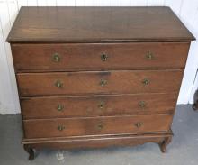 CHEST OF DRAWERS