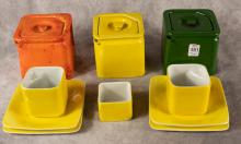 "THE CUBE" TEAPOTS AND SET